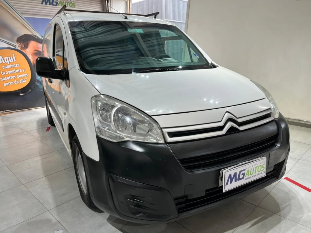 imagen 0 de vehiculo con id 2243